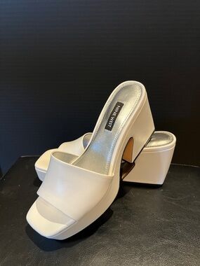 Nine West white Slide Platform Mules